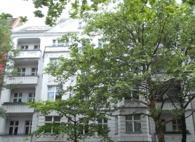 * Traumwohnung * Exzellenter Grundriss + Balkon + Kammer + Wannenbad + Aufzug * — photo 1